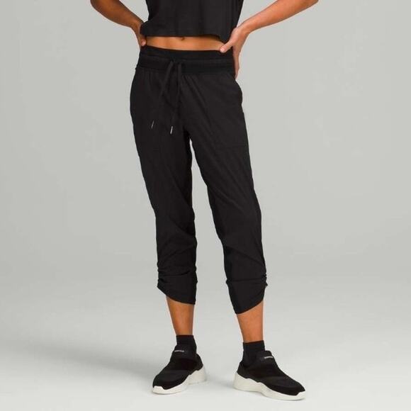Lululemon Dance Studio Mid-Rise Crop 25" - Picture 1 of 13